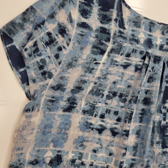 BUNDLE Nic + Zoe Silk Blend Short Sleeve Blouses - Picture 9 of 11